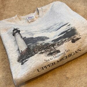 Vintage Upper Michigan graphic crewneck sweatshirt